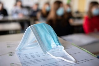 En Valais, les élèves ont connu une obligation de porter le masque lors de la pandémie de Covid-19. (Image d'illustration)